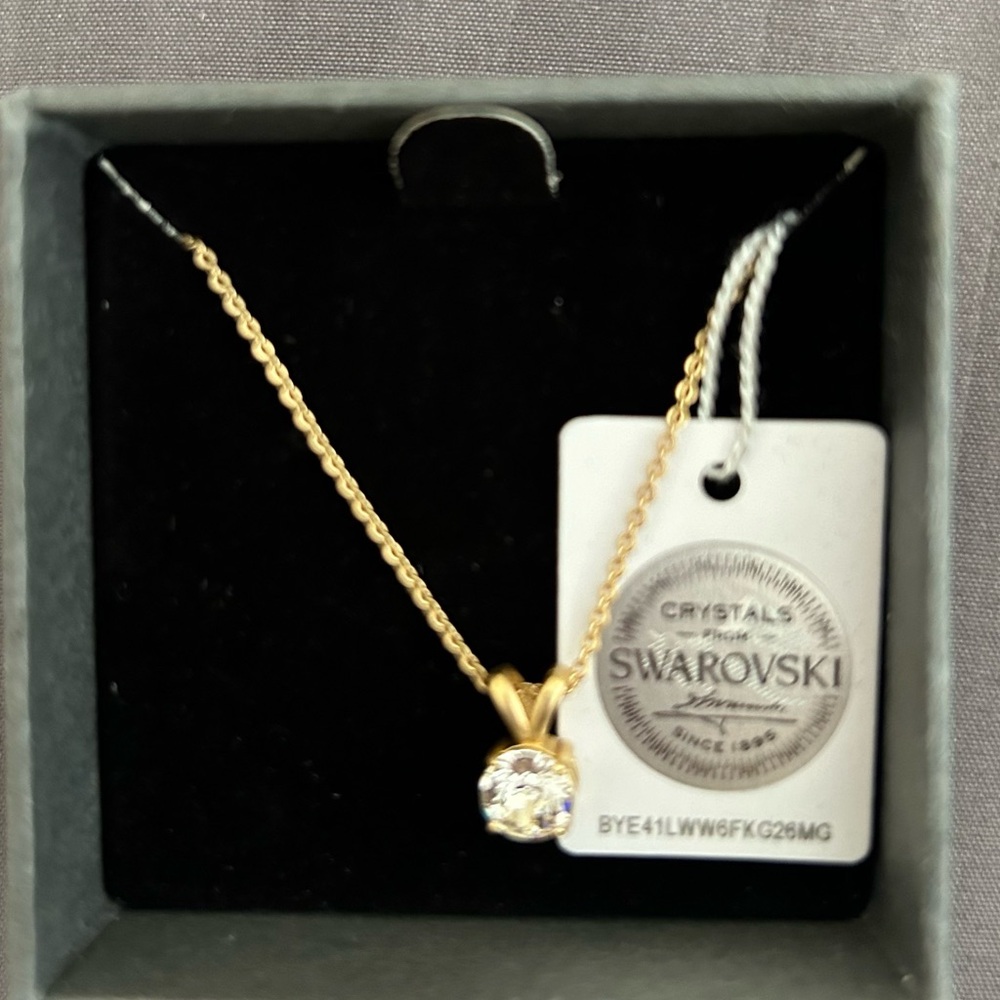 Swarovski crystal necklace with gold chain